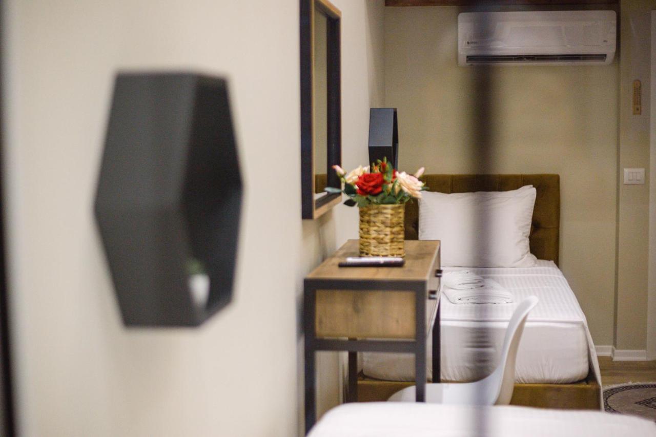 Duplex Rooms Korce Luaran gambar